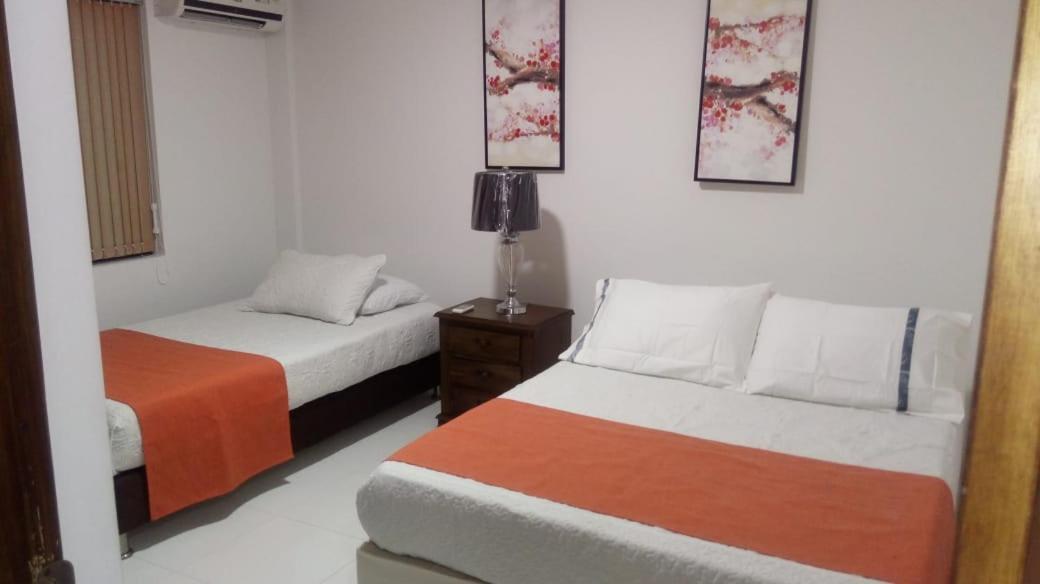 Apartamentos Turisticos Dona Flor San Andrés Exteriör bild